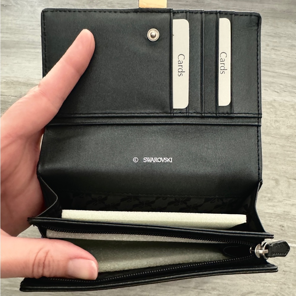 Swarovski Wallet - Picture 3 of 4